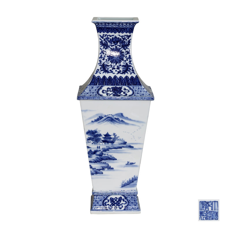 清 乾隆款青花山水碗